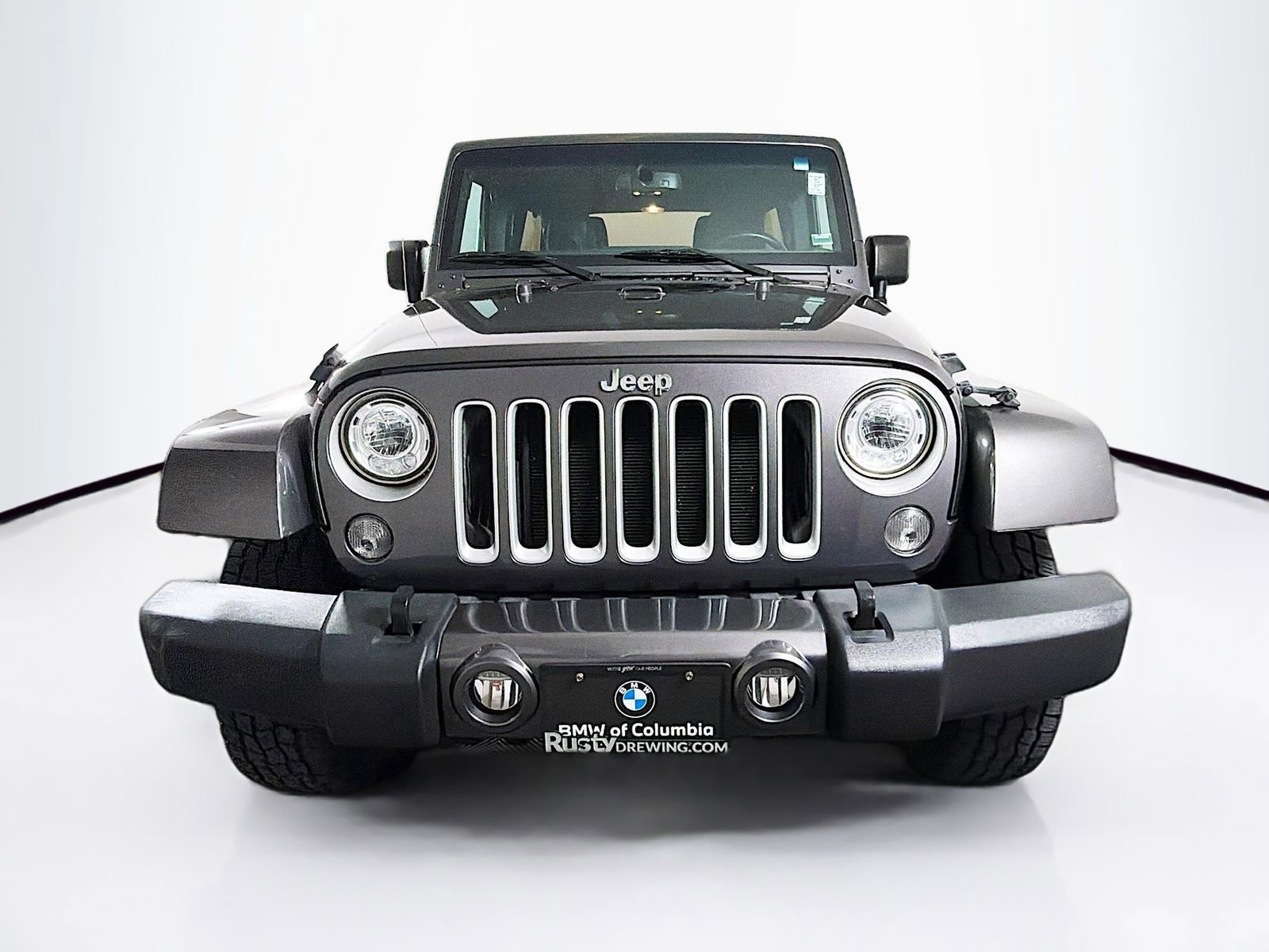 Used 2017 Jeep Wrangler Unlimited Sahara w/ Connectivity Group image 2