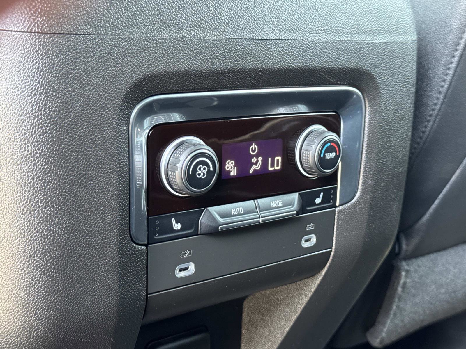 Used 2021 Chevrolet Tahoe Premier w/ Max Trailering Package image 26