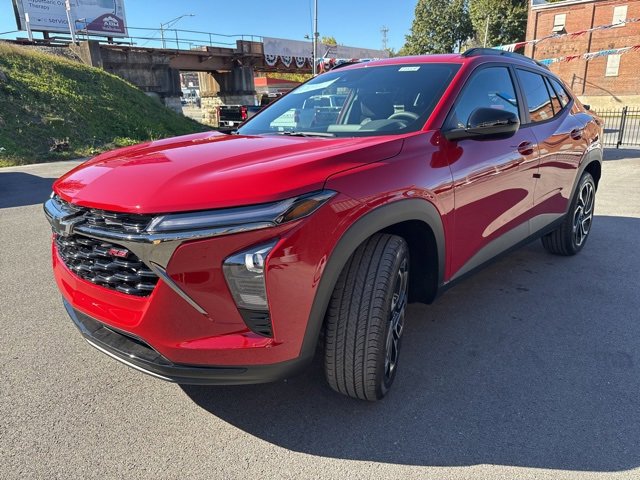 New 2026 Chevrolet Trax RS w/ Sunroof Package image 5