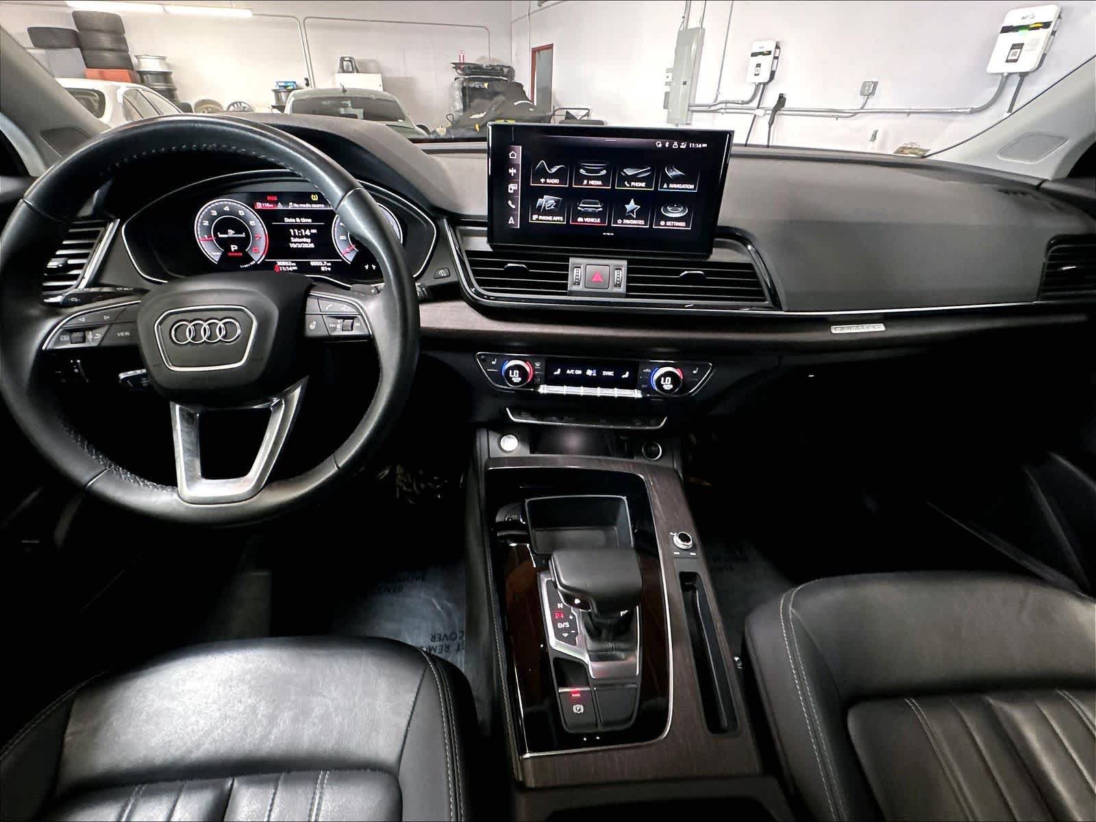 Used 2023 Audi Q5 2.0T Premium Plus w/ Premium Plus Package AWD/4WD image 16