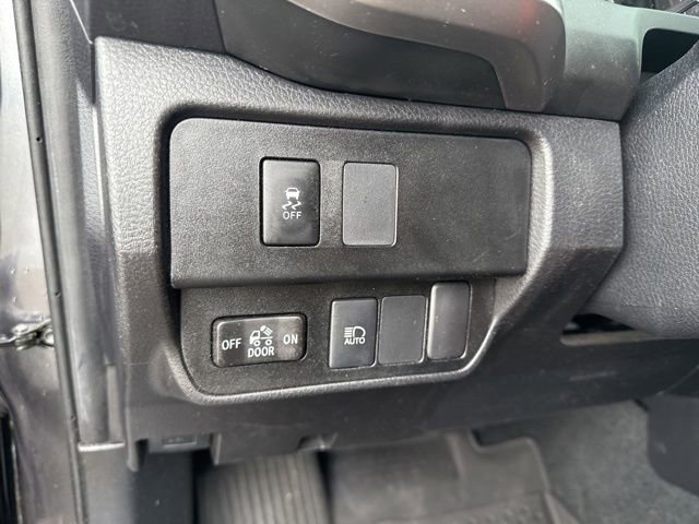 Used 2022 Toyota Tacoma SR5 w/ Technology Package RWD image 27