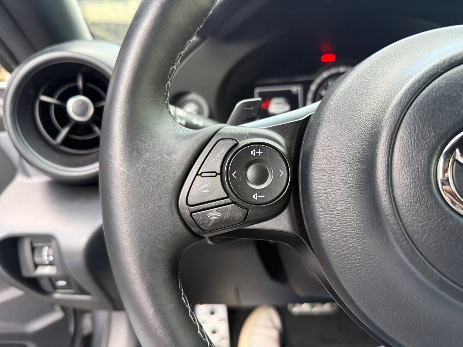 Used 2024 Toyota GR86 Premium image 22