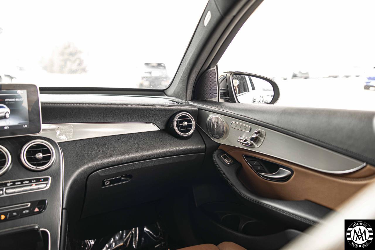 Used 2018 Mercedes-Benz GLC 43 AMG 4MATIC w/ Multimedia Package image 28