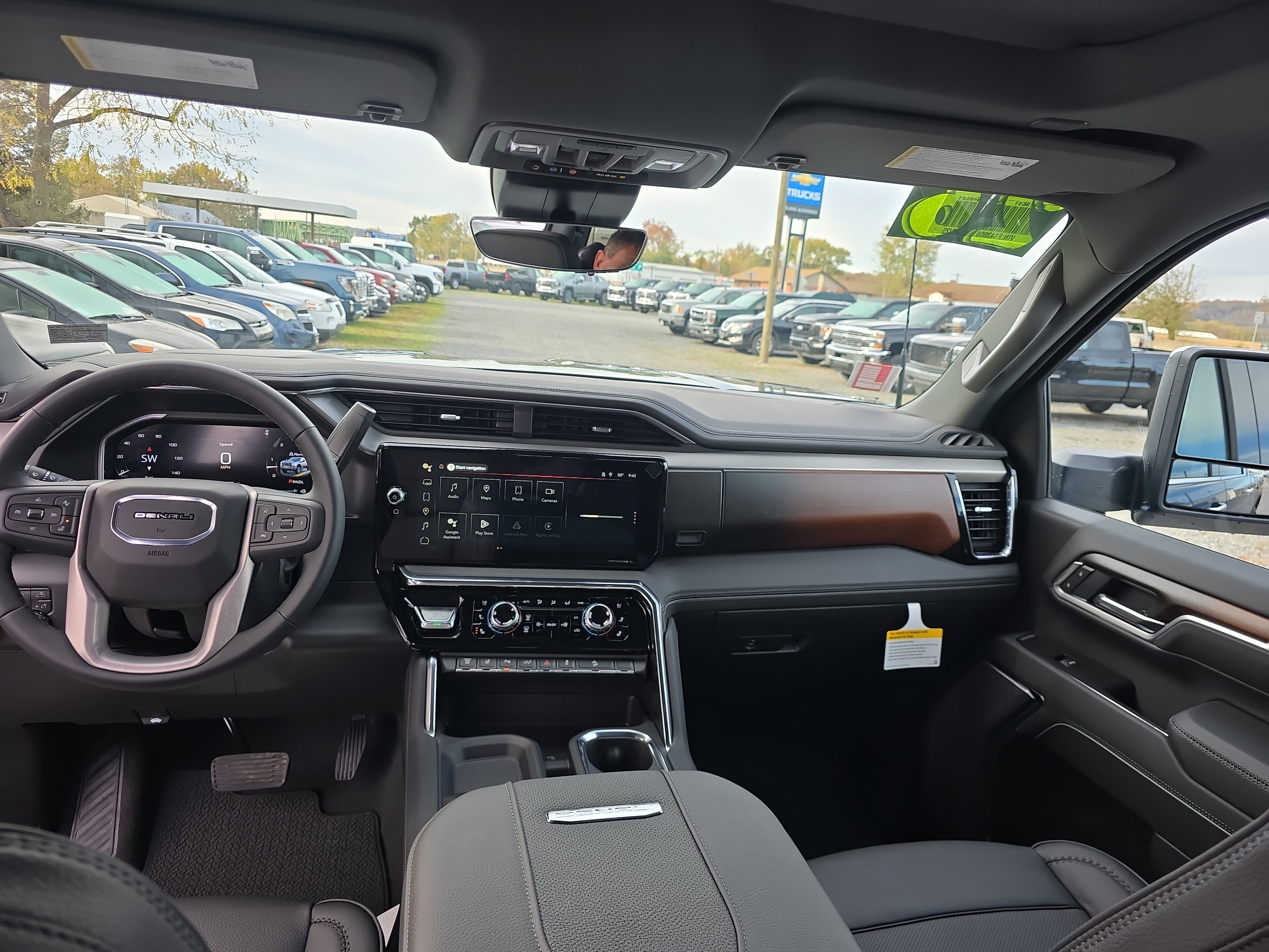 New 2026 GMC Sierra 2500 Denali w/ Denali Reserve Package image 14