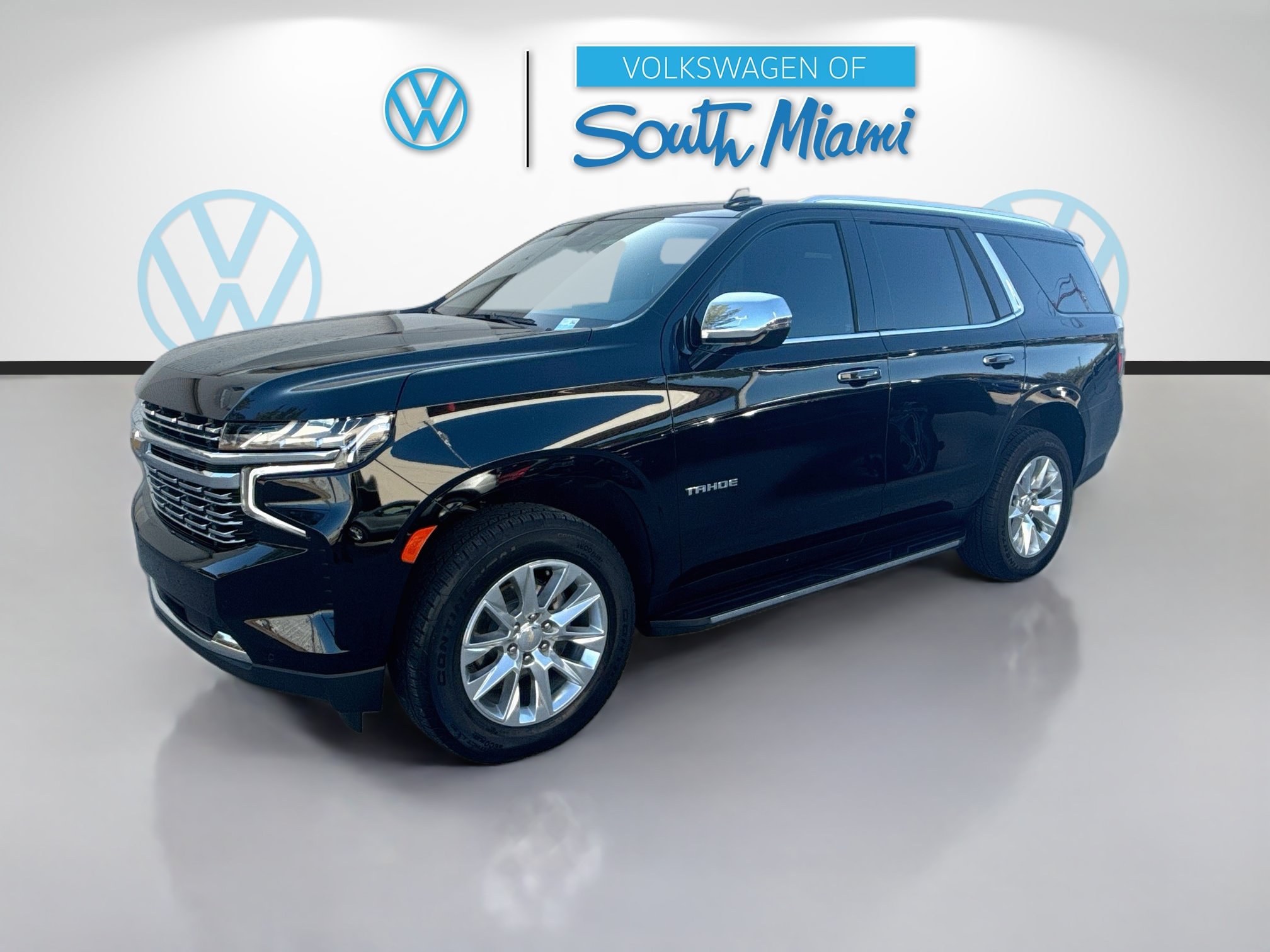 Used 2024 Chevrolet Tahoe Premier RWD image 3