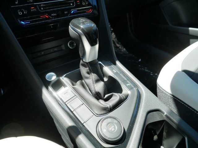 New 2026 Volkswagen Taos SE AWD/4WD image 11
