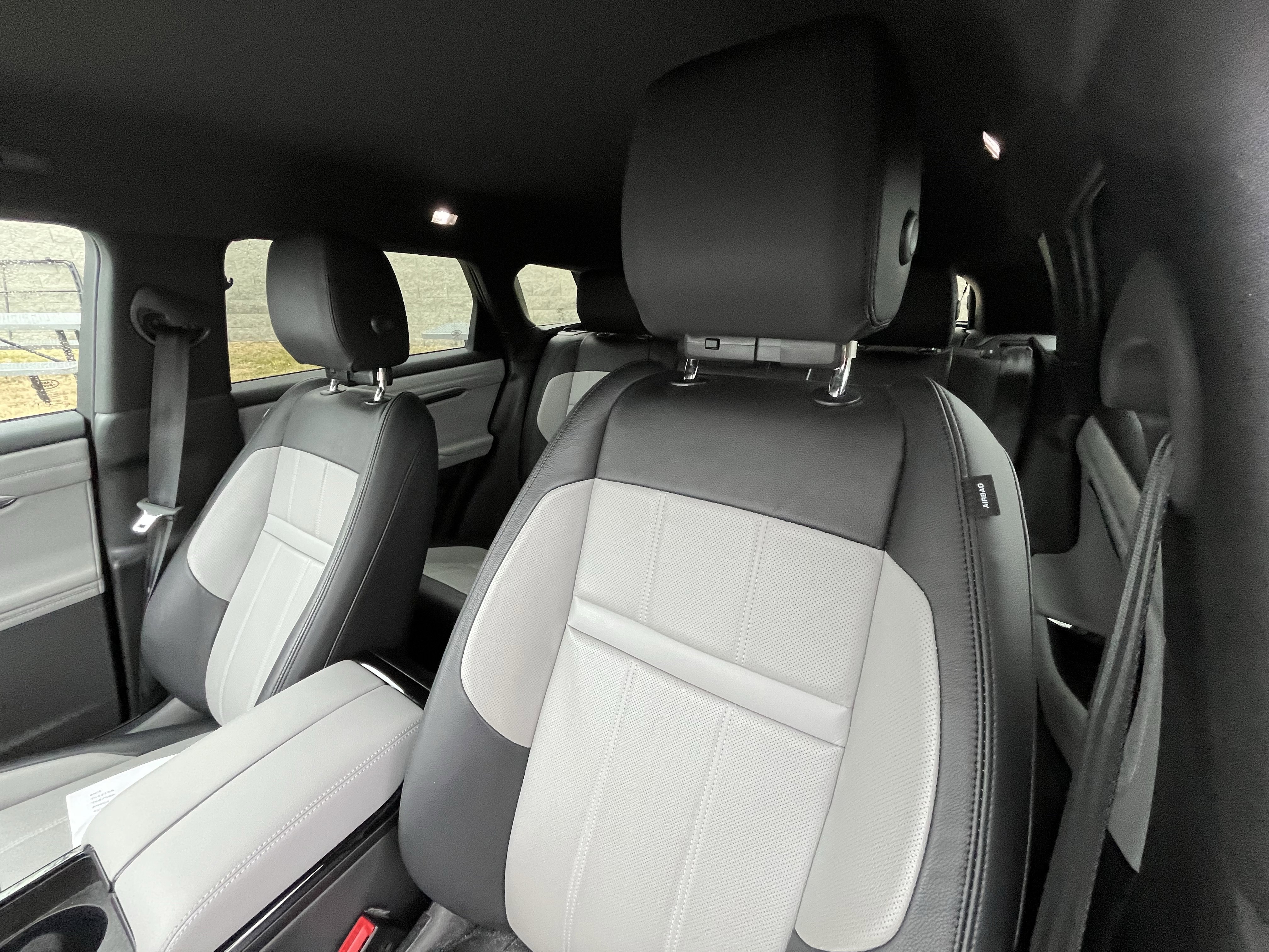 Certified 2023 Land Rover Range Rover Evoque R-Dynamic SE image 16