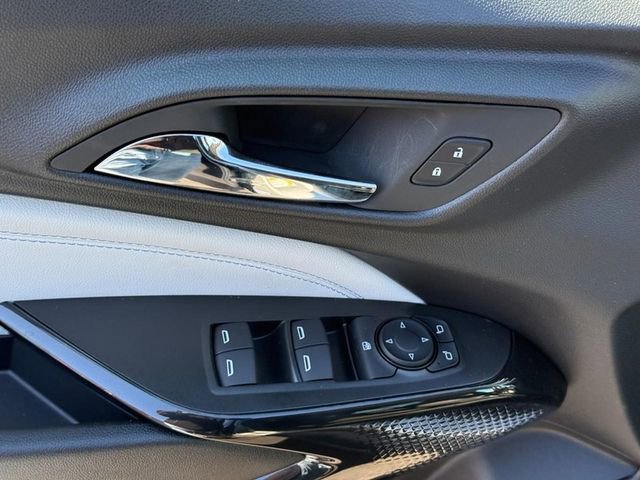 Used 2025 Chevrolet Trax LT w/ Driver Confidence Package FWD image 15
