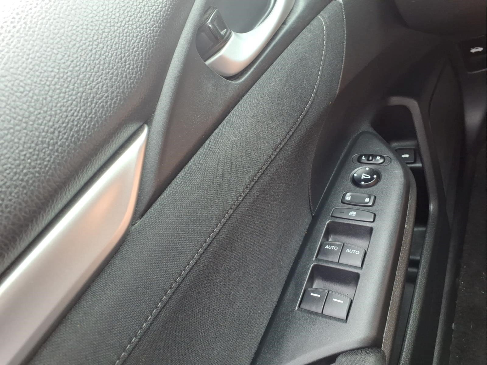 Certified 2018 Honda Civic EX image 23