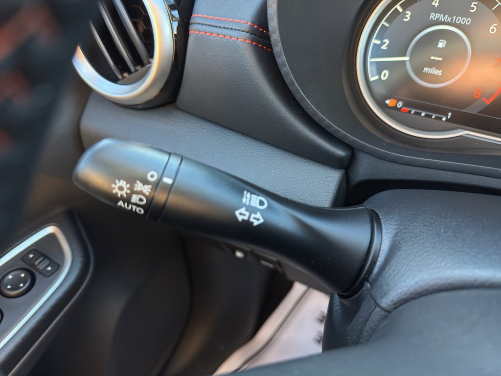 New 2025 Nissan Versa SR w/ Trunk Package image 27