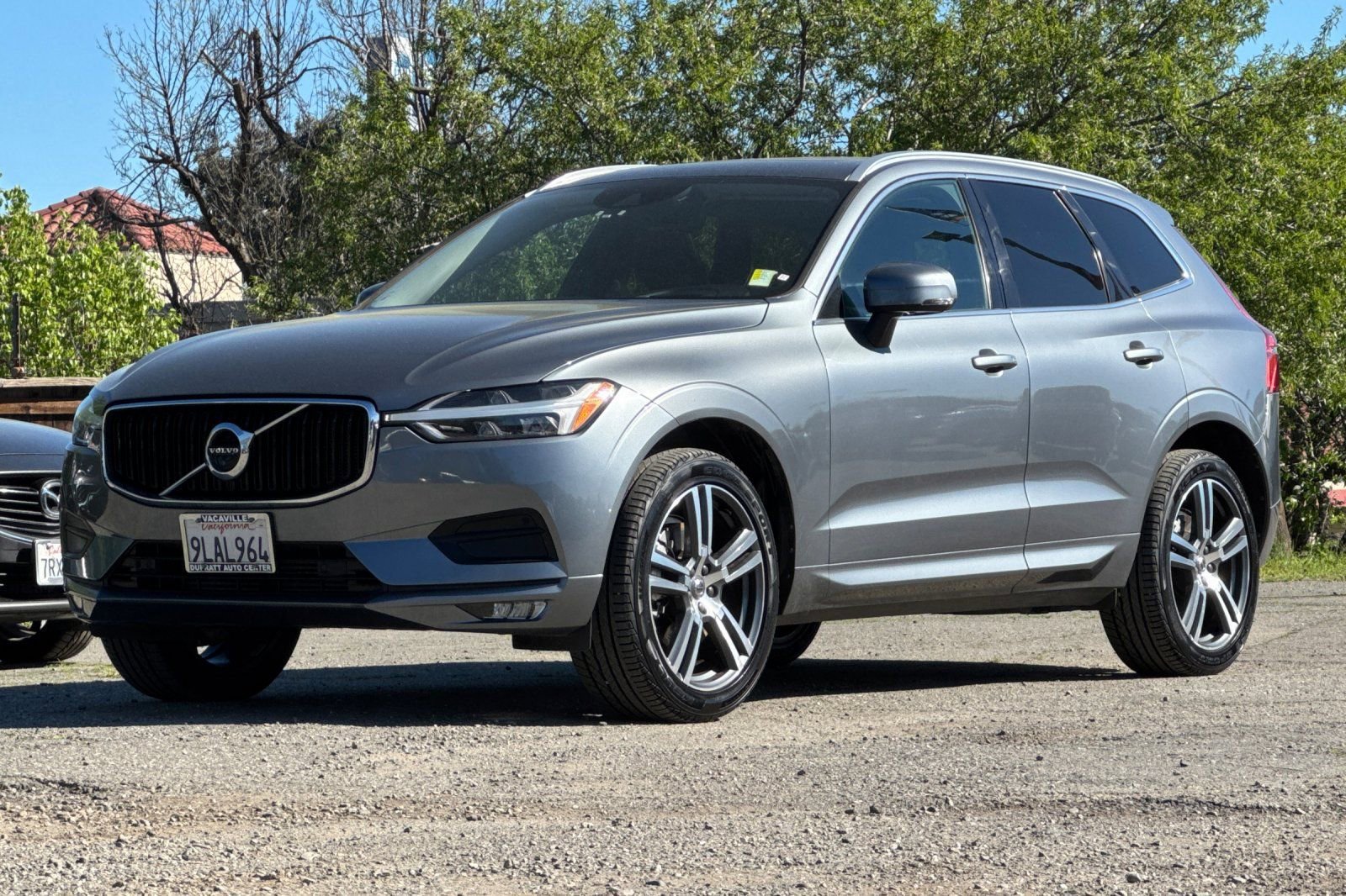 Used 2021 Volvo XC60 T6 Momentum image 8
