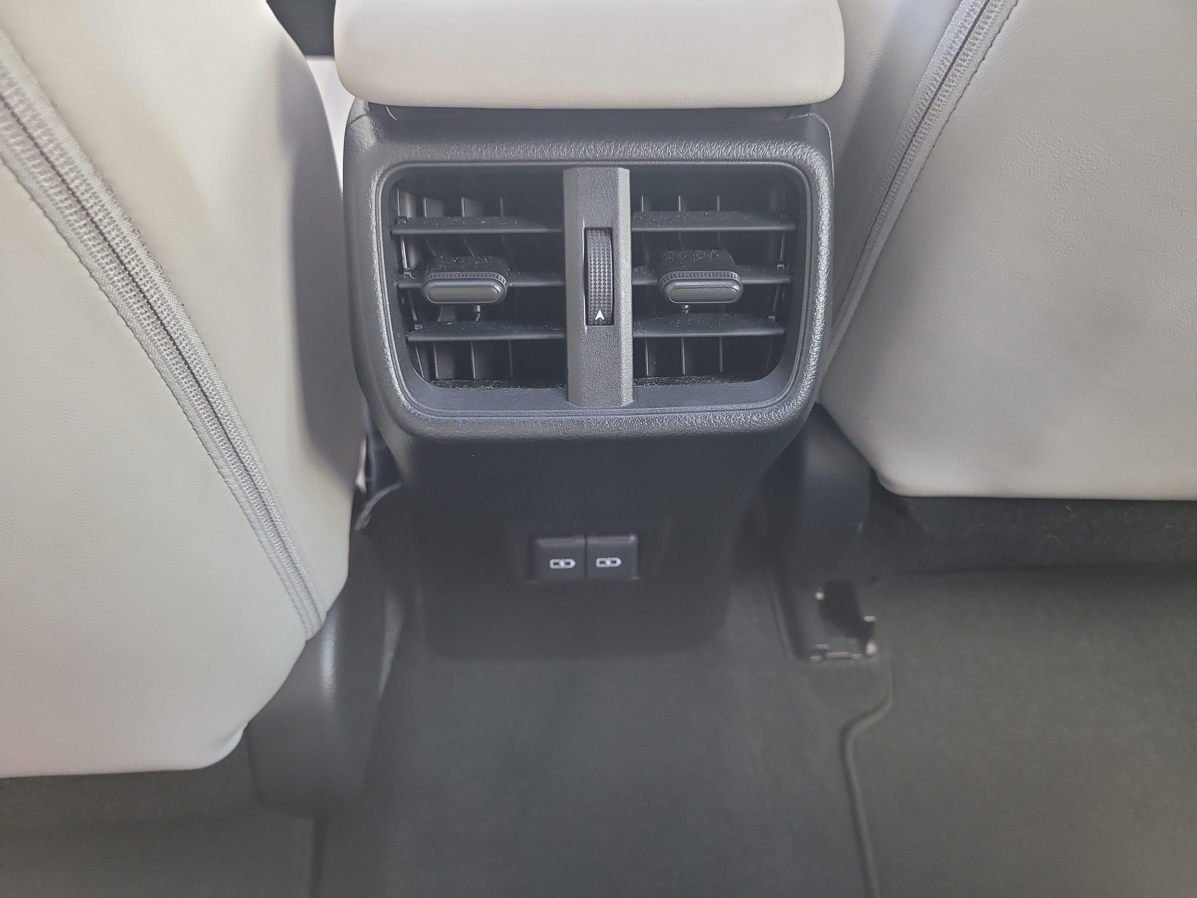 Used 2025 Lexus UX 300h FWD w/ Accessory Package (Z1) image 16