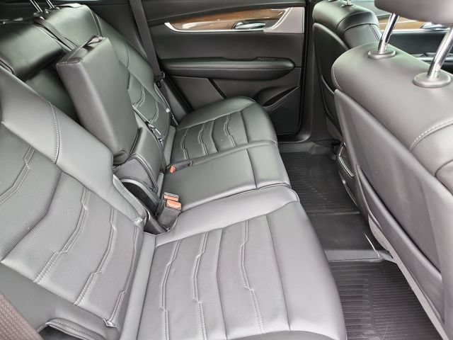 Used 2021 Cadillac XT5 Sportv w/ Platinum Package AWD/4WD image 23