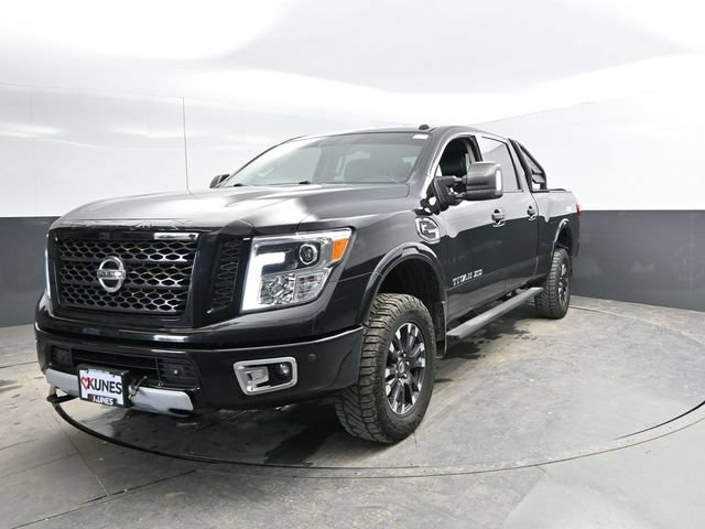 Used 2016 Nissan Titan PRO-4X w/ Pro-4x Convenience Package AWD/4WD image 7