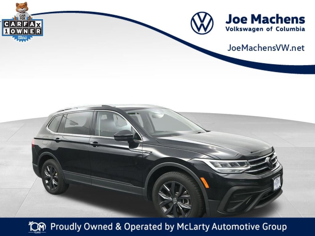 Used 2023 Volkswagen Tiguan SE w/ Panoramic Sunroof Package