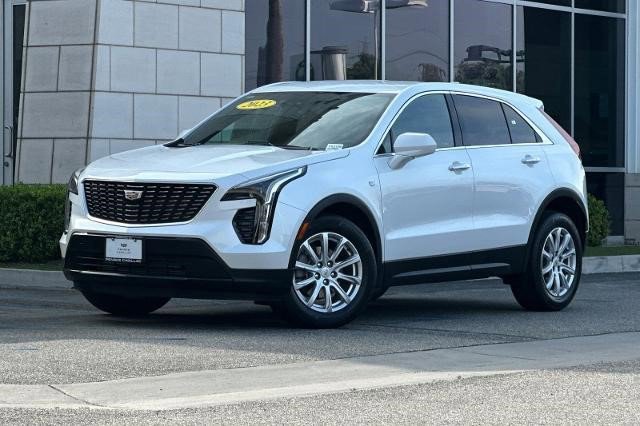 Certified 2023 Cadillac XT4 Luxury w/ Cold Weather Package image 10