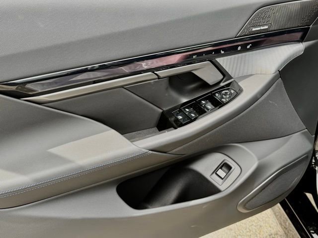 New 2026 BMW i5 eDrive40 w/ M Sport Package image 15
