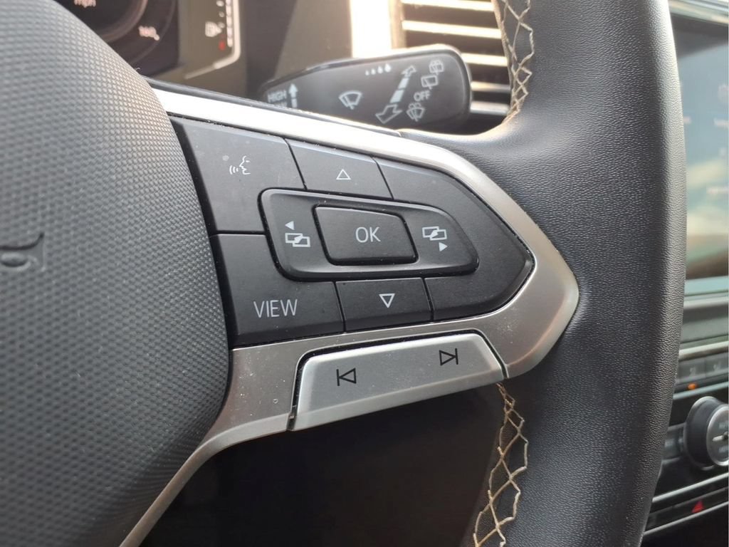 Used 2023 Volkswagen Atlas SE FWD image 29