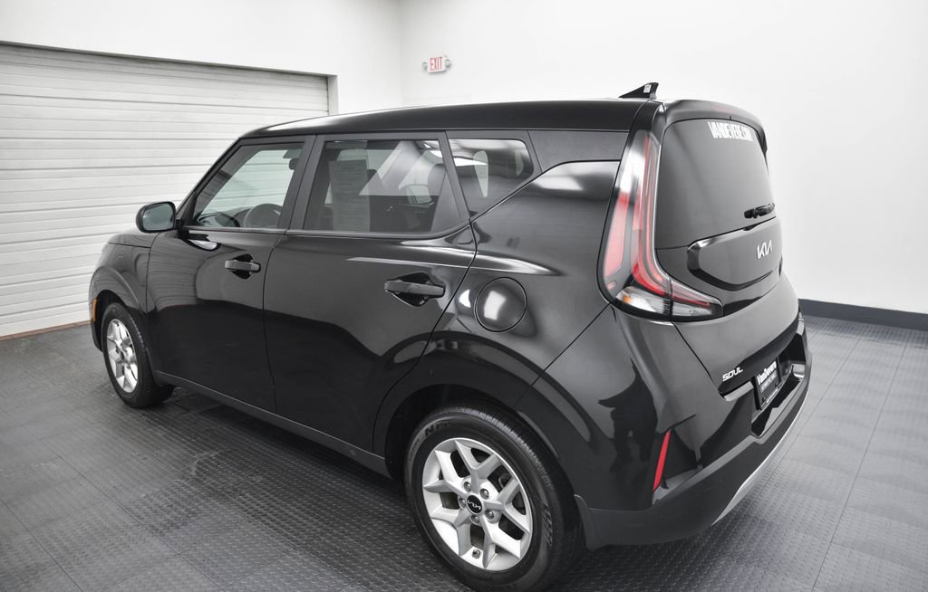 Used 2023 Kia Soul LX w/ Option Group 015 image 5