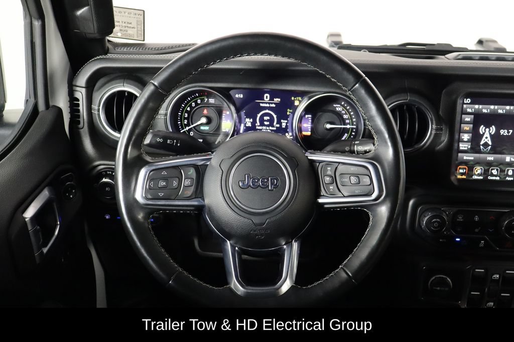 Used 2022 Jeep Wrangler Unlimited Sahara w/ Cold Weather Group AWD/4WD image 7