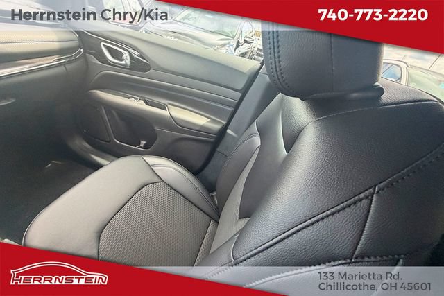 New 2026 Jeep Compass Latitude AWD/4WD image 11