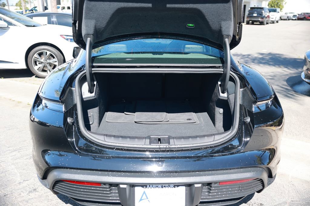 Used 2023 Porsche Taycan w/ Premium Package RWD image 39