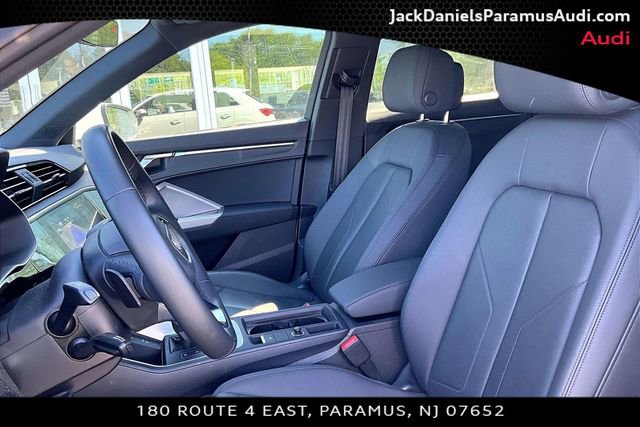 Used 2022 Audi Q3 2.0T Premium w/ Convenience Package AWD/4WD image 18