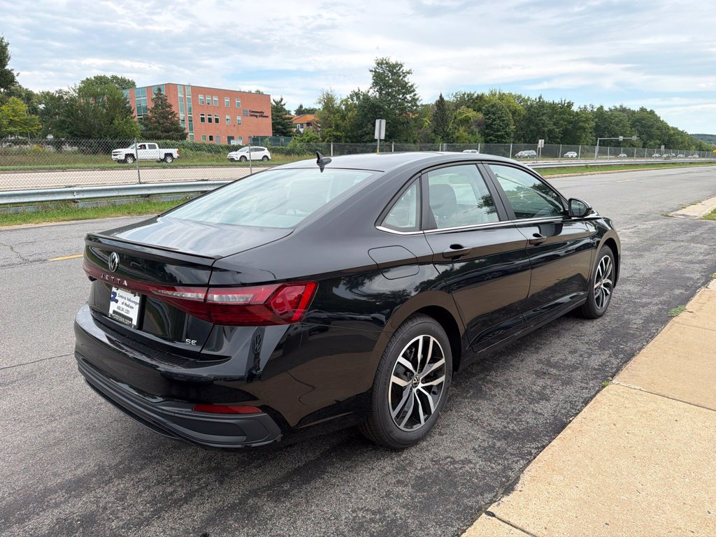 New 2026 Volkswagen Jetta SE FWD image 8