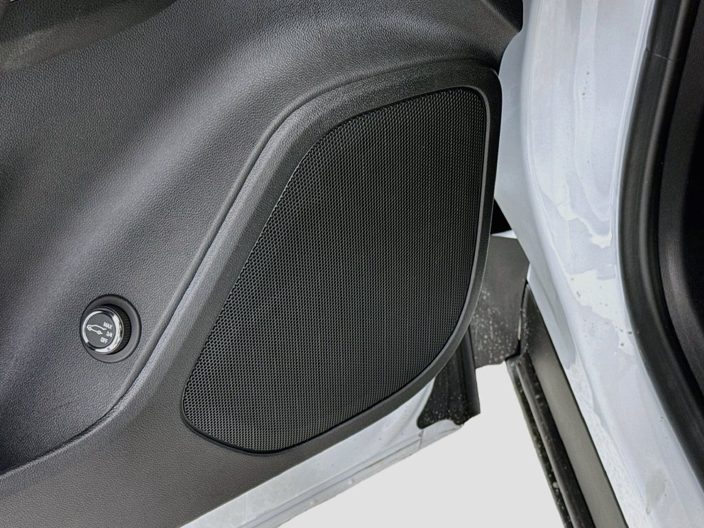 New 2026 Chevrolet Blazer LT w/ Convenience Package FWD image 20