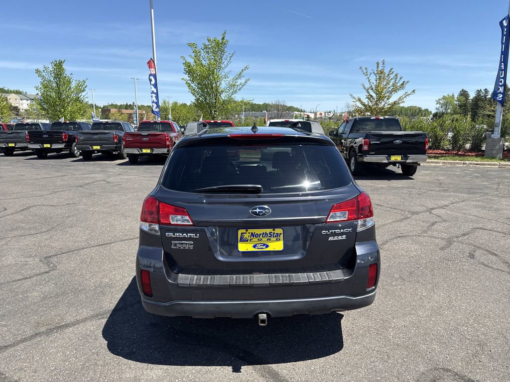 Used 2011 Subaru Outback 2.5i Limited w/ PWR Moonroof Pkg AWD/4WD image 12