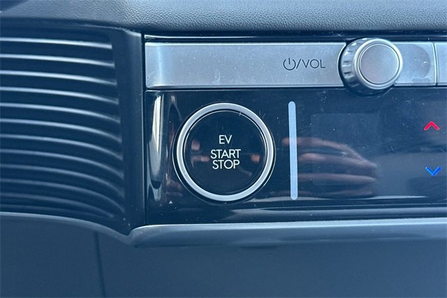 Used 2024 Hyundai Ioniq 5 SE image 25