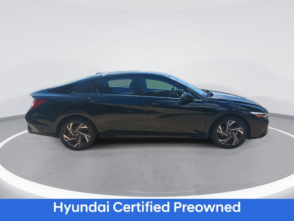 Certified 2024 Hyundai Elantra SEL w/ Convenience Package FWD image 4