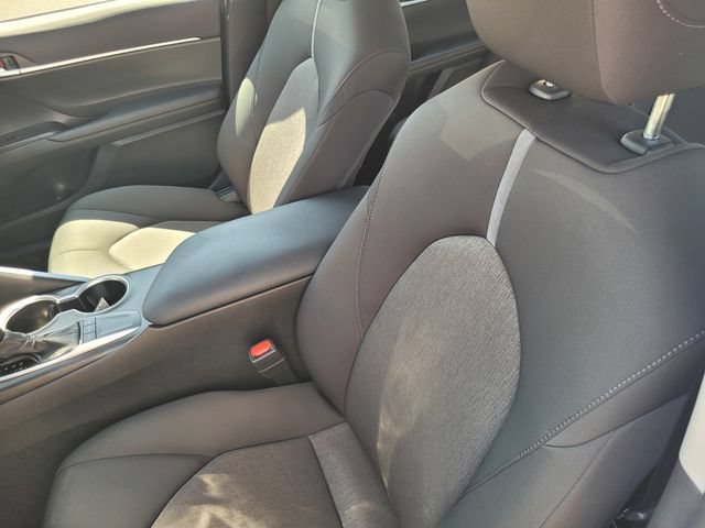 Used 2024 Toyota Camry LE w/ Convenience Package FWD image 11