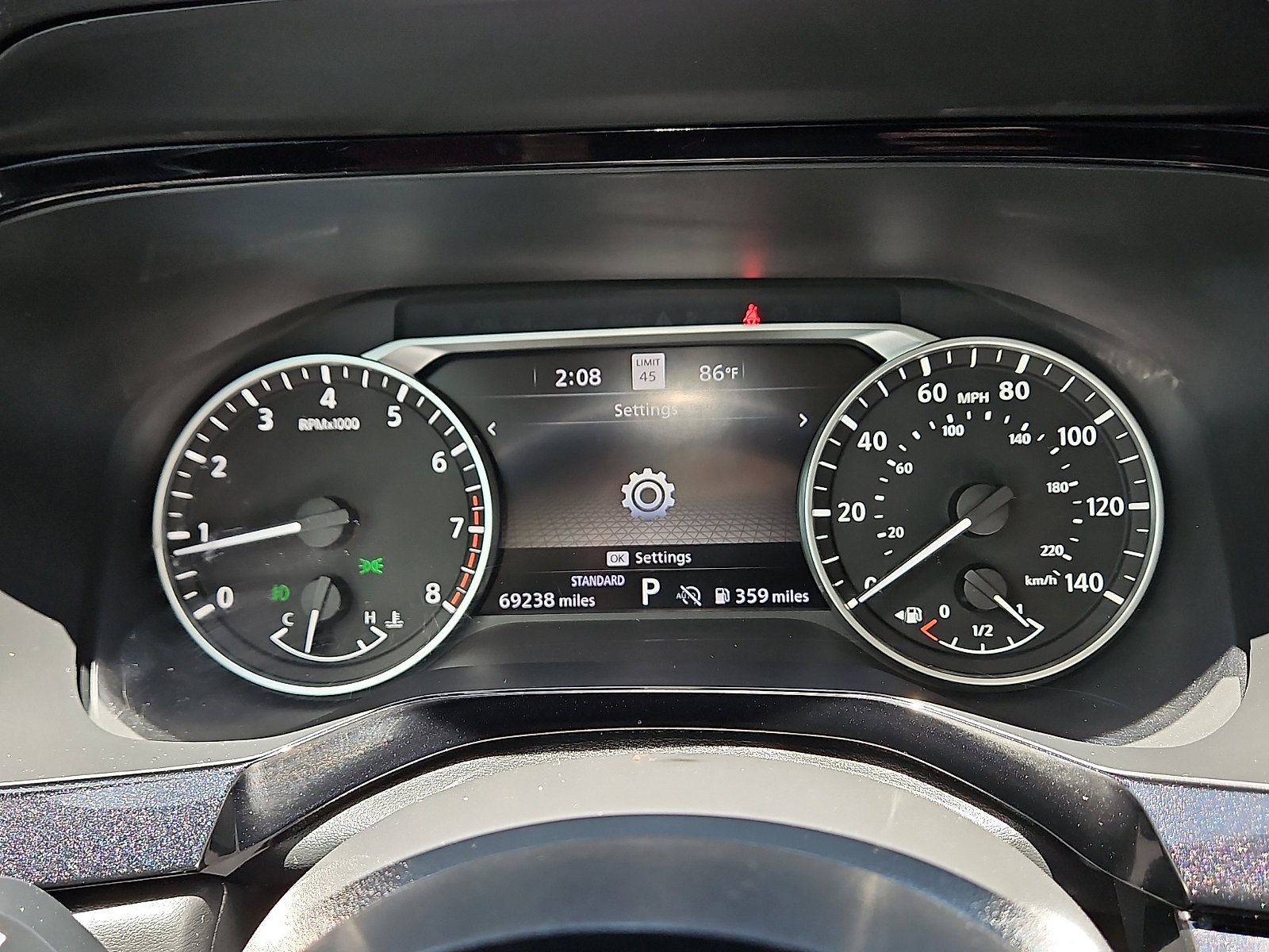 Used 2022 Nissan Pathfinder SL FWD image 18