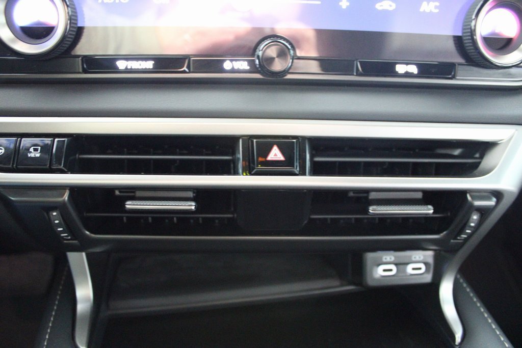 Used 2024 Lexus RX 350 image 39