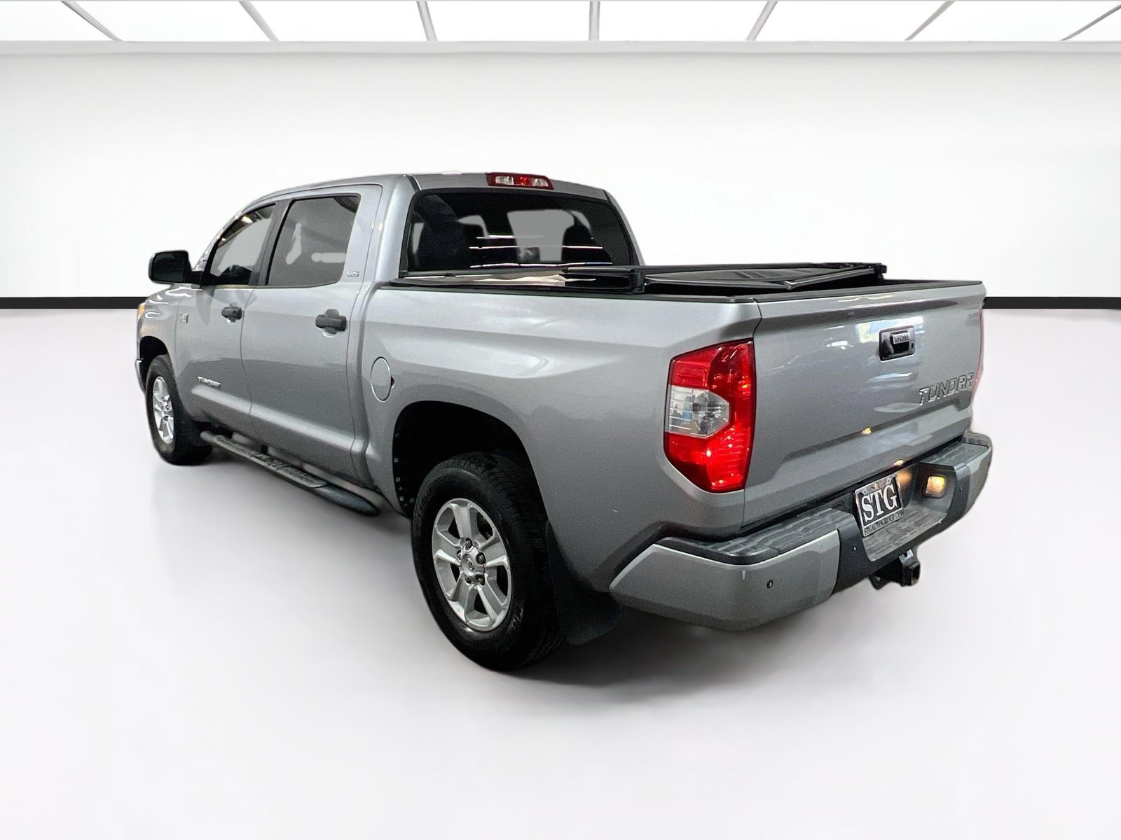 Used 2016 Toyota Tundra SR5 w/ SR5 Upgrade Package RWD image 6