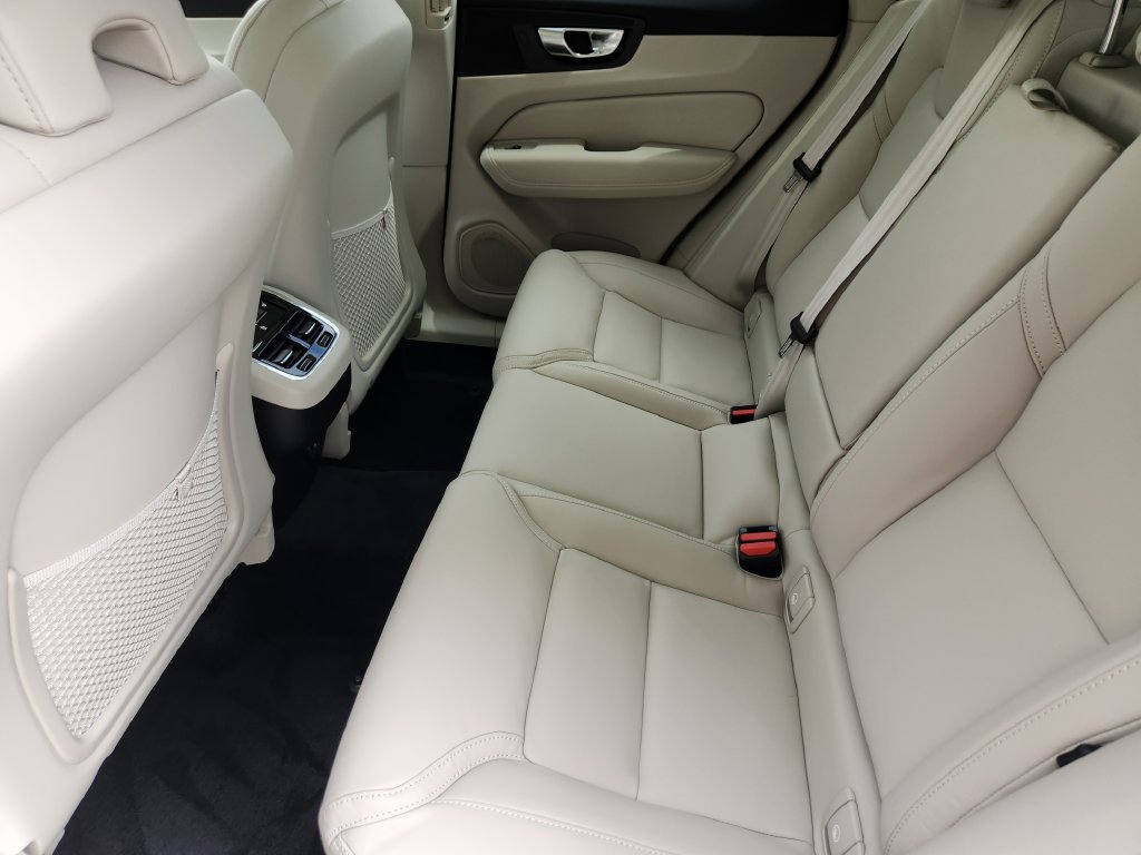 New 2026 Volvo XC60 B5 Ultra w/ Climate Package AWD/4WD image 19