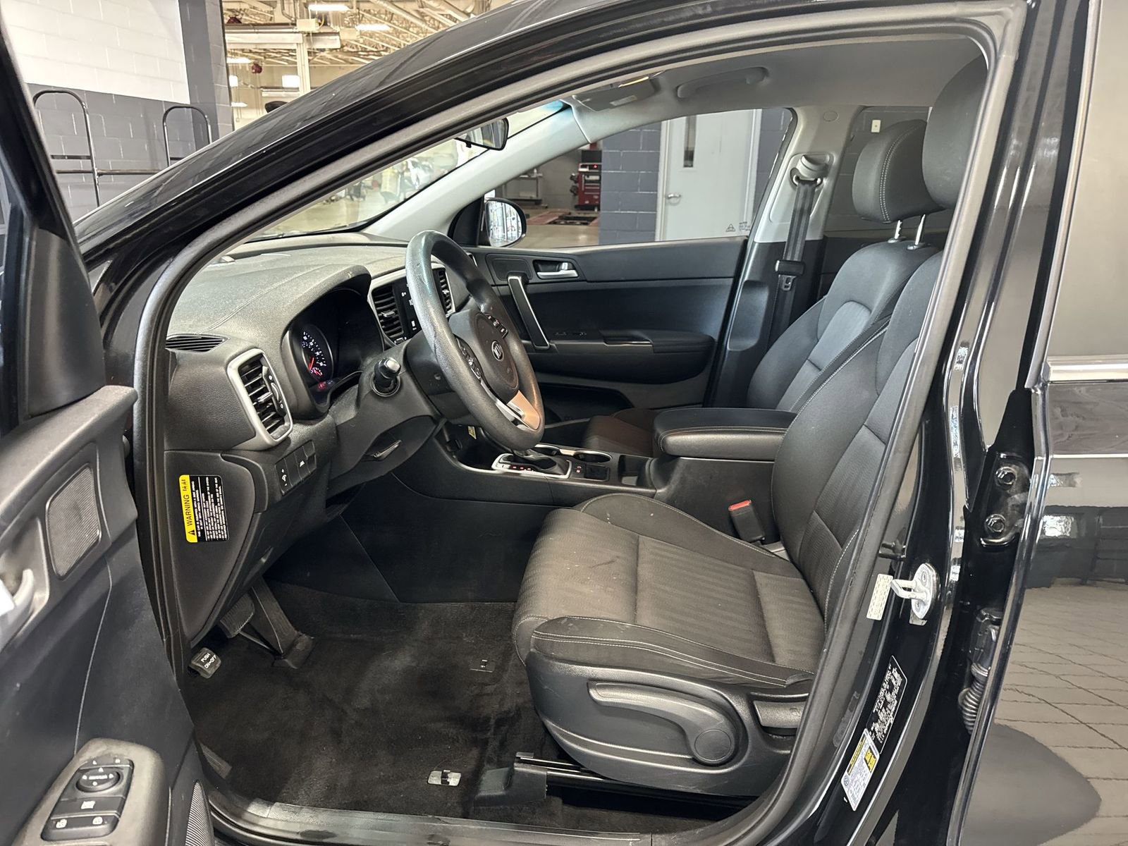 Used 2022 Kia Sportage LX FWD image 10