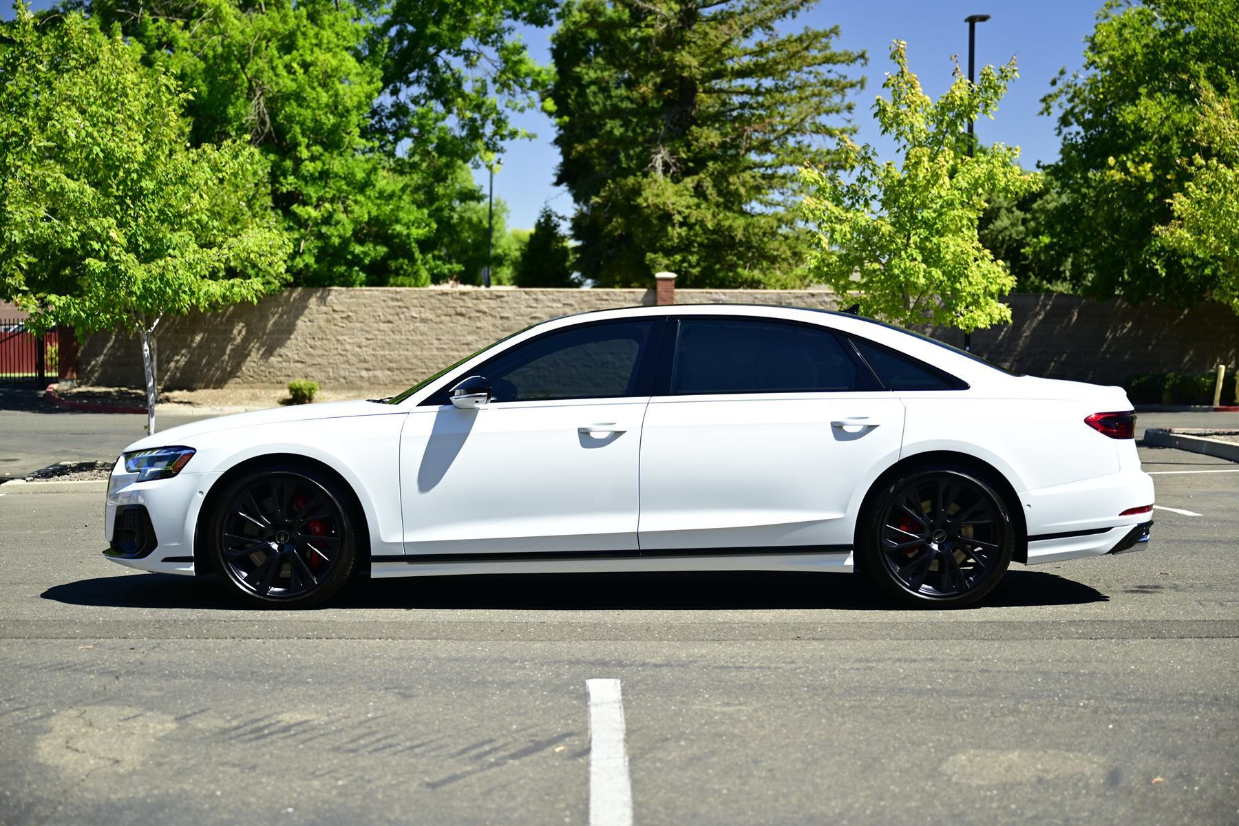 Used 2025 Audi S8 w/ Executive Package AWD/4WD image 4