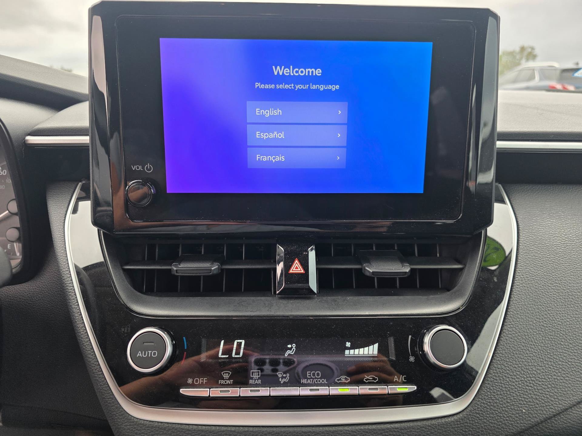 Used 2025 Toyota Corolla LE FWD image 11