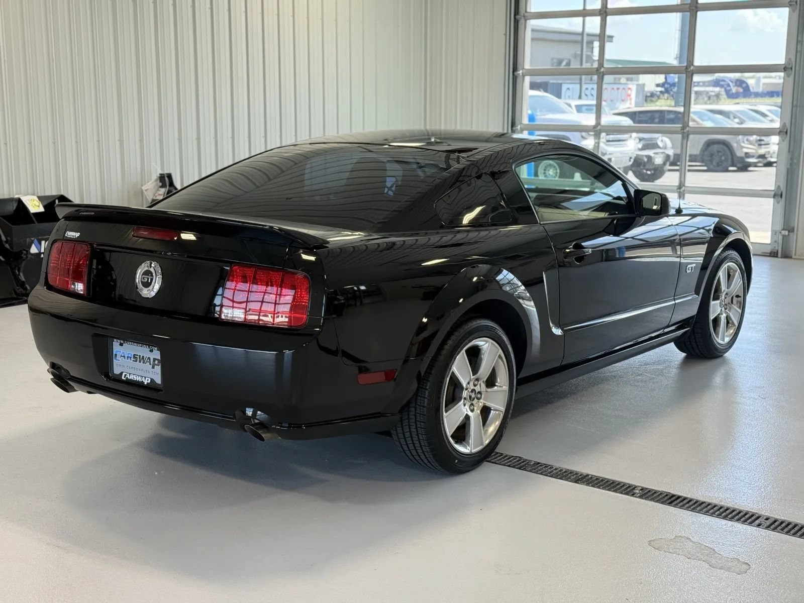 Used 2007 Ford Mustang GT Premium RWD image 3