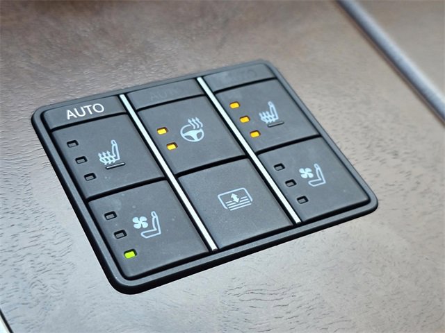 Certified 2024 Lexus LS 500 image 23