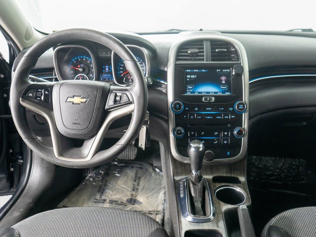 Used 2015 Chevrolet Malibu LT image 12