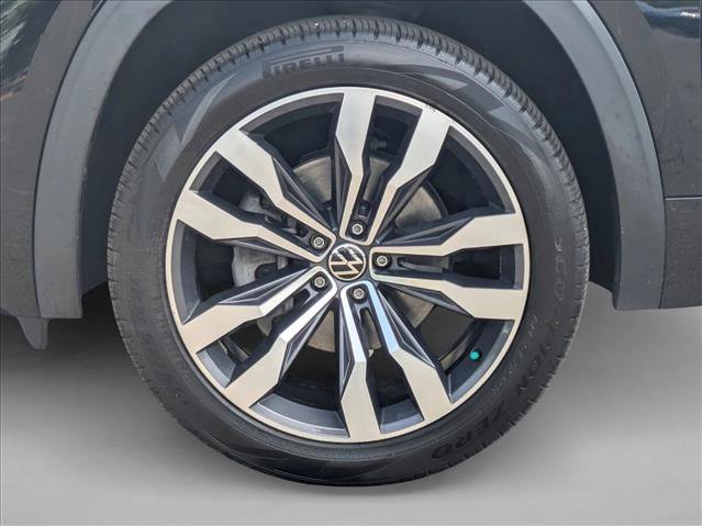 Used 2021 Volkswagen Atlas SEL R-Line AWD/4WD image 26