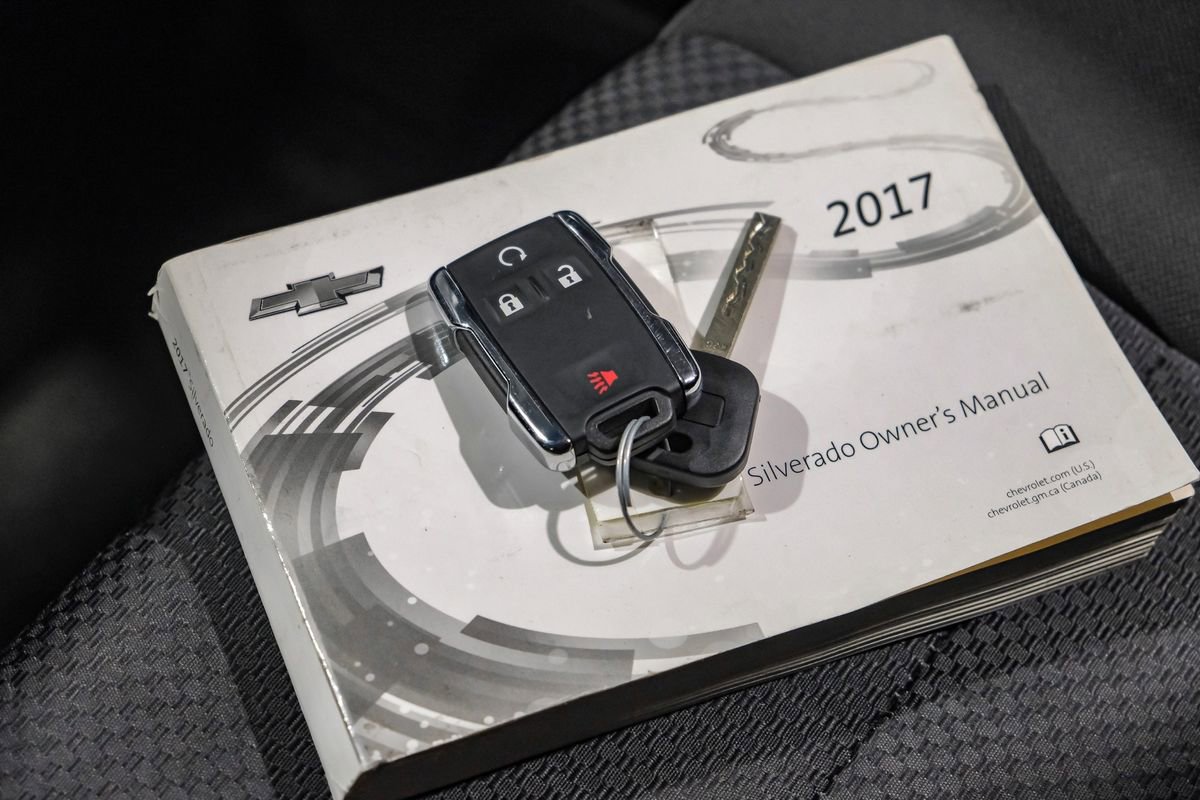 Used 2017 Chevrolet Silverado 1500 LT w/ Texas Edition image 59