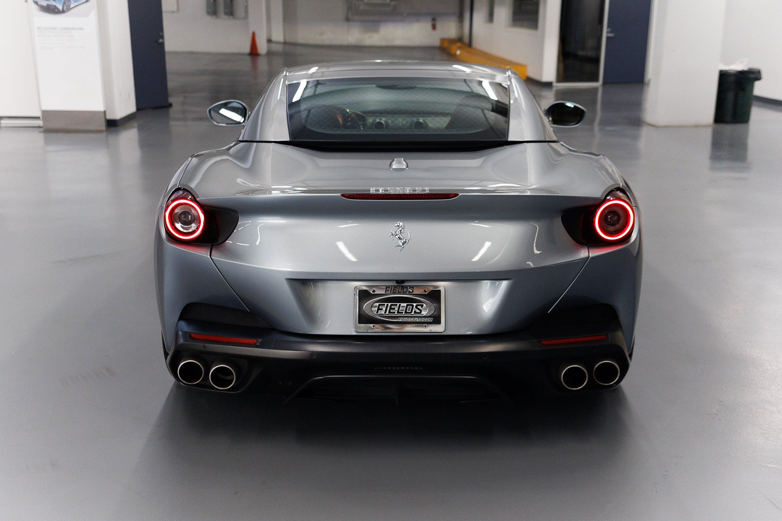Used 2019 Ferrari Portofino RWD image 23