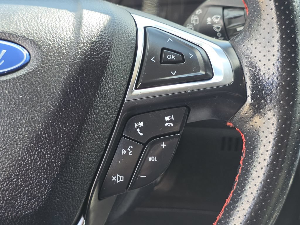 Used 2021 Ford Edge ST-Line AWD/4WD image 27