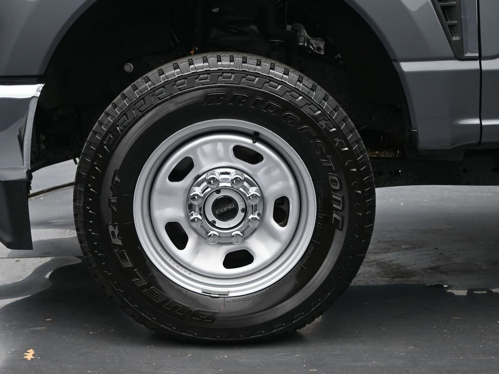 Used 2024 Ford F350 XL w/ XL Chrome Package image 23