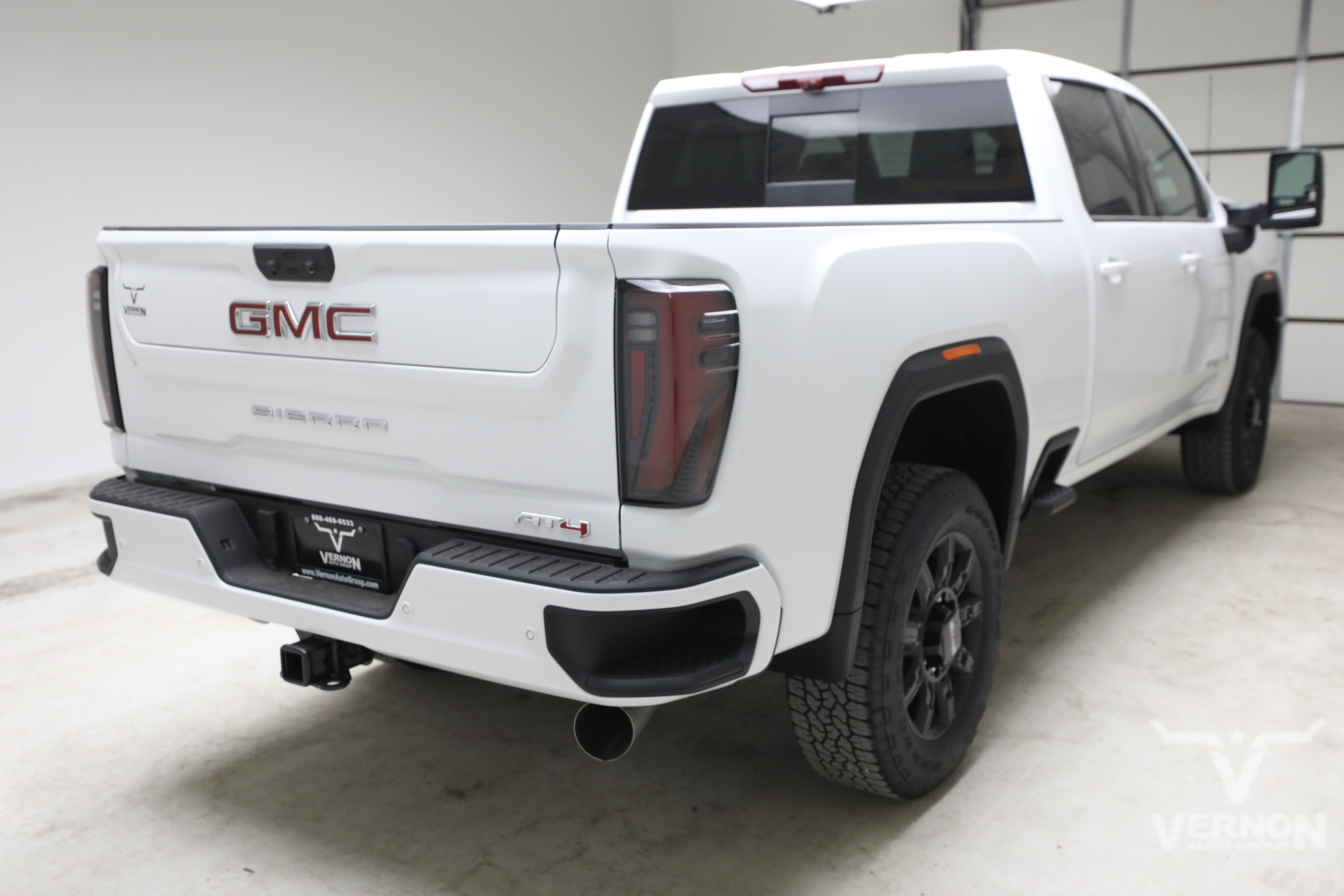 New 2026 GMC Sierra 2500 AT4 w/ Technology Package AWD/4WD image 5