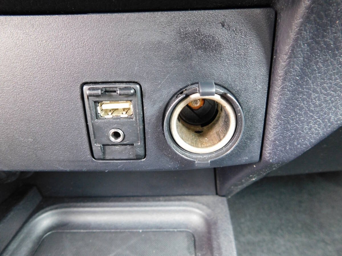 Used 2016 Toyota RAV4 LE AWD/4WD image 15